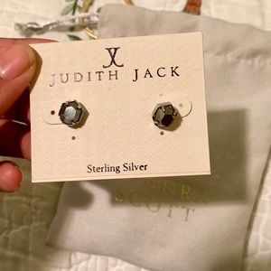 Kendra Scott Logan Earrings in Pyrite